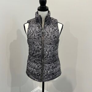 Michael Kors lightweight puffer vest. Size XS